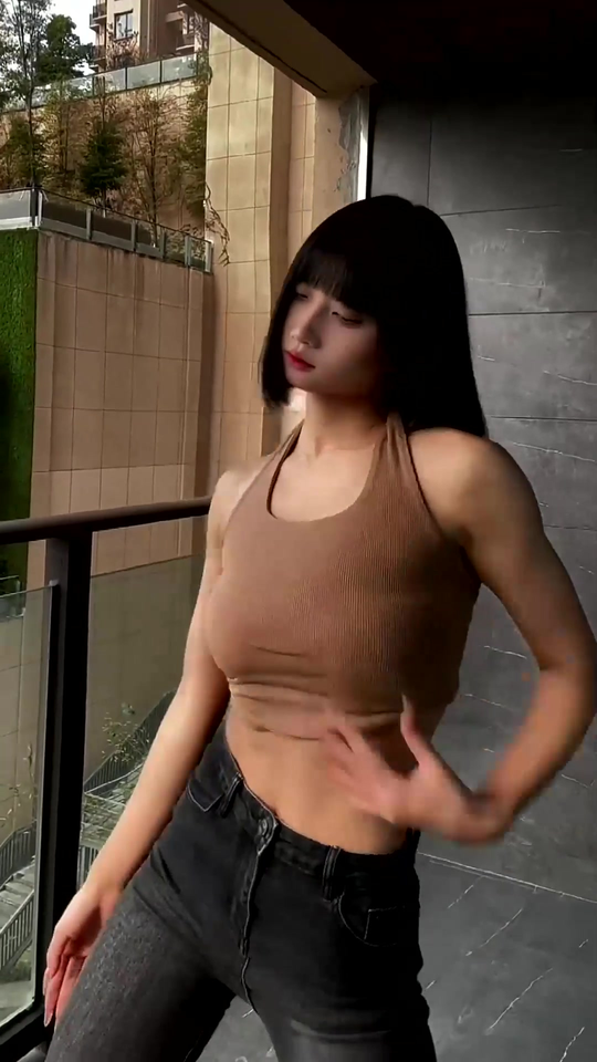 国产剧情MV天美传媒健身教练系列